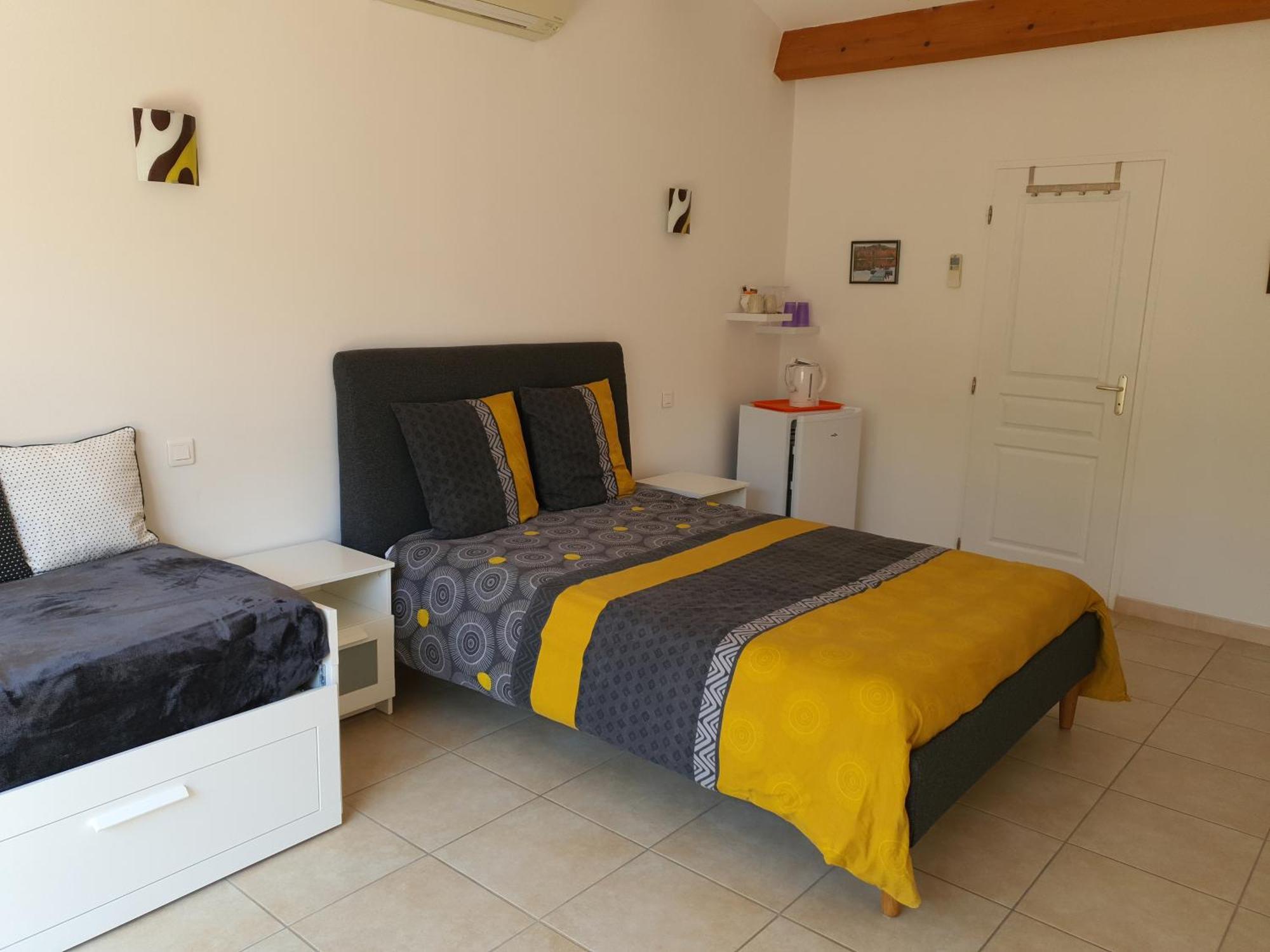 Villa Des Masques Aubais Oda fotoğraf